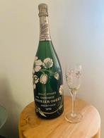 Décoration de bouteille de champagne avec verre, Collections, Vins, Comme neuf, Enlèvement, Champagne