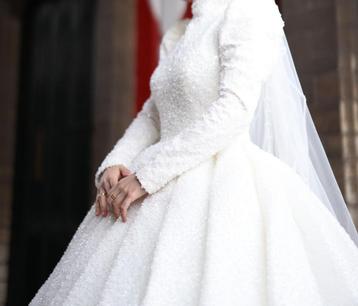 Prachtige trouwjurk – slechts één keer gedragen! beschikbaar voor biedingen