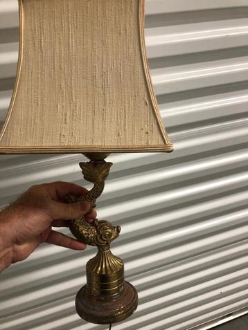 Antiek lampje beschikbaar voor biedingen