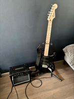 Guitare électrique Squier Sonic Strat HSS Black + matériel, Muziek en Instrumenten, Snaarinstrumenten | Gitaren | Elektrisch, Ophalen
