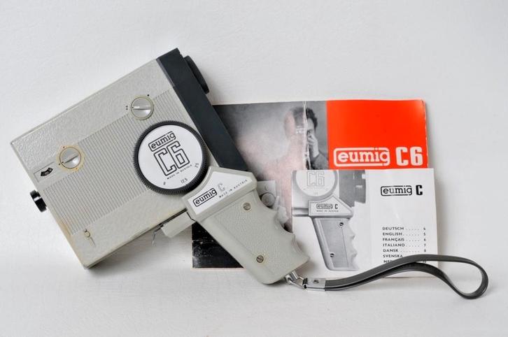 Caméra Eumig C6 double 8 + mode d’emploi + coffre., TV, Hi-fi & Vidéo, Caméscopes analogiques, Caméra, Enlèvement ou Envoi