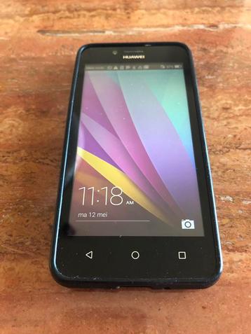 Mobiele telefoon “Huawei Y 3 II” met oplader. beschikbaar voor biedingen