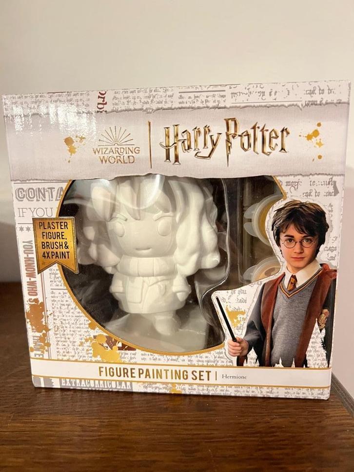 Harry Potter - Figure Hermione en plâtre à peindre (neuf), Verzamelen, Beelden en Beeldjes, Nieuw, Ophalen