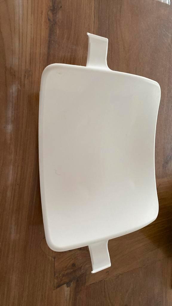 Stokke rugje in witte kleur. Enkel de rugsteustoelverkleiner, Kinderen en Baby's, Kinderstoelen, Gebruikt, Stoelverkleiner, Ophalen