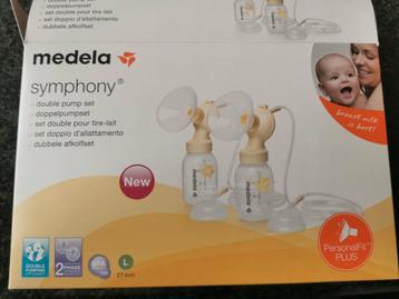 Medela symphony - set double pour tire-lait (large), Kinderen en Baby's, Zo goed als nieuw, Borstkolf