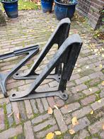 3 antieke gietijzeren steunen Hoog 60 cm Lang 60 cm, Enlèvement, Comme neuf