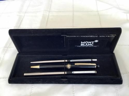 Rarissime ancien Coffret originale à 3 stylos  montblanc, Collections, Stylos, Utilisé, Stylo, Mont Blanc, Avec boîte, Enlèvement ou Envoi