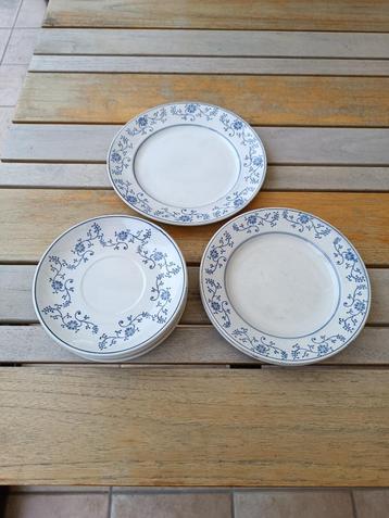 A vendre 8 assiettes Moulins des loups beschikbaar voor biedingen