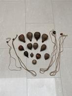 Set van 13 oude houten tollen + bal, Ophalen of Verzenden