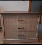 Une commande à trois tiroirs, Maison & Meubles, Armoires | Commodes, Enlèvement ou Envoi