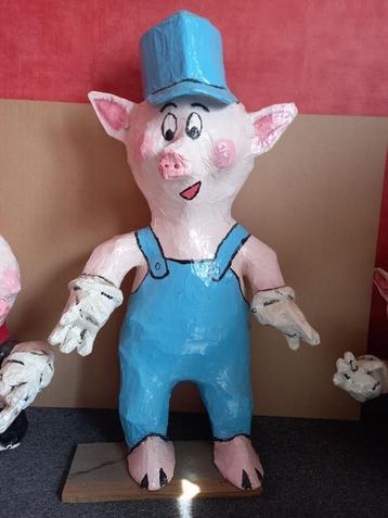 3 poppen zeer stevig hoogte 100cm beschikbaar voor biedingen