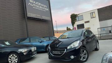 Peugeot 208 1.2Benzine 2014 140.xxxkm/Airco,Sensor,Bleutooth beschikbaar voor biedingen