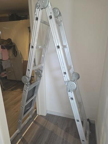Échelle pliante avec stabilisateur : 12 marches + 2 plaques, Pliable ou rétractable/escamotable, Échelle, Enlèvement, Utilisé