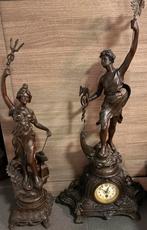 2 oude antieke beelden, Ophalen