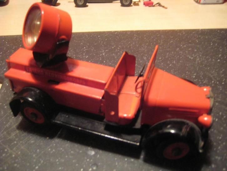Onderzoeker van TEKNO Falk-koplampen voor vrachtwagens, Hobby en Vrije tijd, Modelauto's | 1:18, Gebruikt, Auto, Overige merken