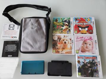 2 Nintendo 3DS consoles met 3DS games (aqua blue) beschikbaar voor biedingen