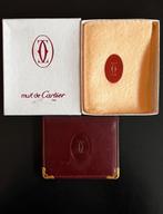 Cartier leather mirror/card holder, Bijoux, Sacs & Beauté, Porte-monnaie & Portefeuilles, Comme neuf, Autres marques, Cuir, Rouge