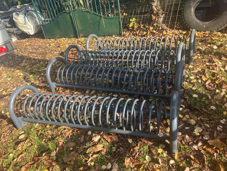 Parking vélo rack velo, Huis en Inrichting, Woonaccessoires | Overige, Zo goed als nieuw, Ophalen