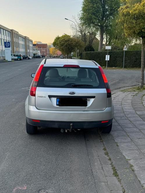 Ford fiesta 1.3 benzine rijdt zeer goed, Auto's, Ford, Particulier, Benzine, 5 deurs, Ophalen