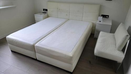 e koop: Boxspring bed – 180 cm breed – wit kunstleder, Huis en Inrichting, Slaapkamer | Boxsprings, Gebruikt, 180 cm, 200 cm, Tweepersoons