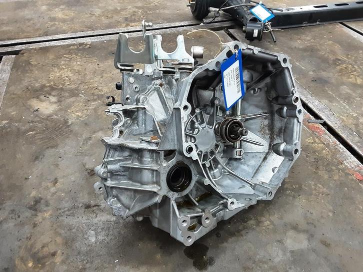 VERSNELLINGSBAK Suzuki Swift (ZC / ZD) (01-2017/-) (AS3), Auto-onderdelen, Transmissie en Toebehoren, Suzuki, Gebruikt