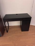 Bureau ikea BESTA BURS, Huis en Inrichting, Ophalen, Zo goed als nieuw, Bureau