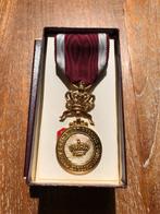 Médaille d'Or de l'Ordre de la Couronne (pas de l’or)