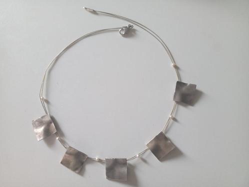 Prachtige moderne halsketting met „bloemblaadjes” in verguld, Handtassen en Accessoires, Kettingen, Zilver, Zilver, Ophalen of Verzenden