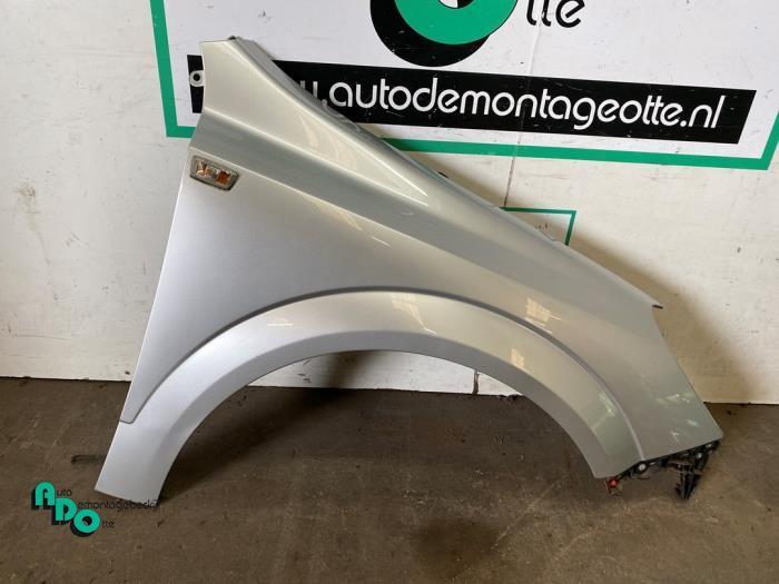 Aile avant droite d'un Opel Astra (Astra H 04-) (Z157), Autos : Pièces & Accessoires, Carrosserie & Tôlerie, Opel, Utilisé, 3 mois de garantie