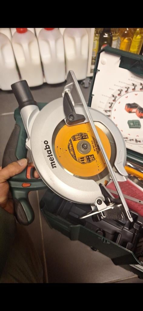 Metabo cirkelzaag 18v, Ophalen
