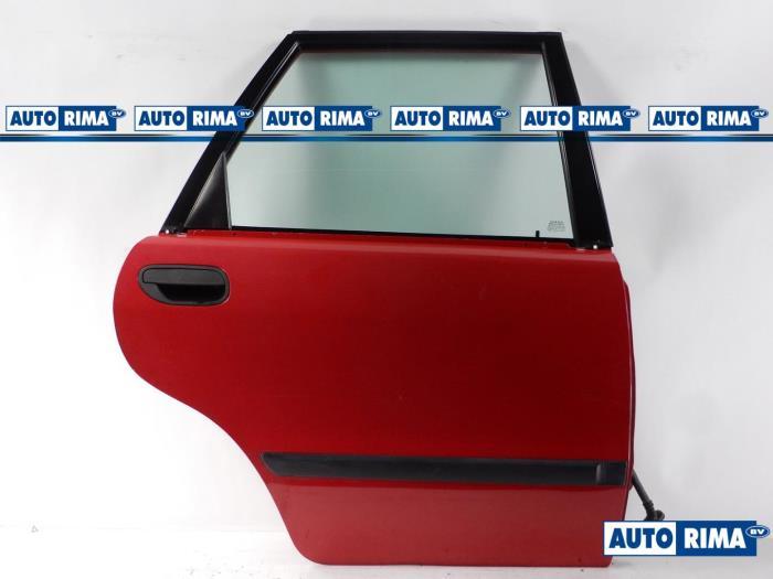 Portière 4portes arrière droite d'un Volvo V40 (241), Autos : Pièces & Accessoires, -, 3 mois de garantie, Porte, -