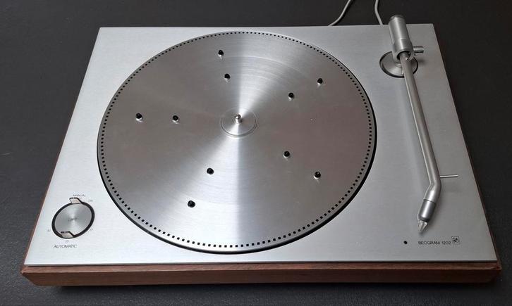 B&O BEOGRAM 1202, Audio, Tv en Foto, Platenspelers, Zo goed als nieuw, Platenspeler, Overige merken, Automatisch