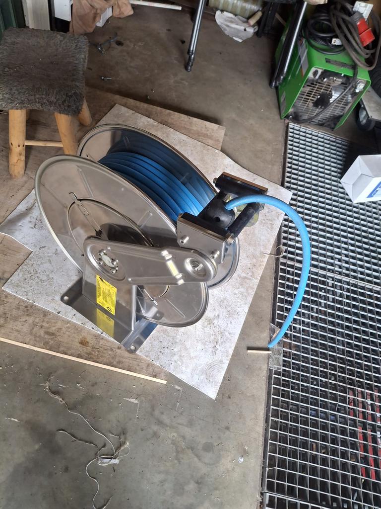 Tuinslanghaspel, Jardin & Terrasse, Tuyaux d'arrosage, Enlèvement, Comme neuf, Dévidoir