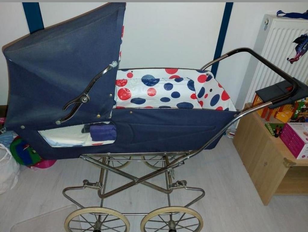 Vintage poppenwagen, Ophalen