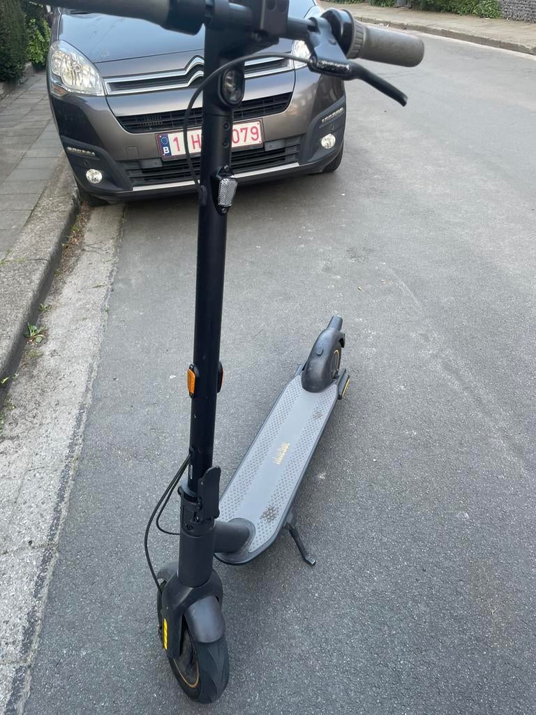 Ninebot g30, Fietsen en Brommers, Steps, Ophalen, Gebruikt, Elektrische step (E-scooter)