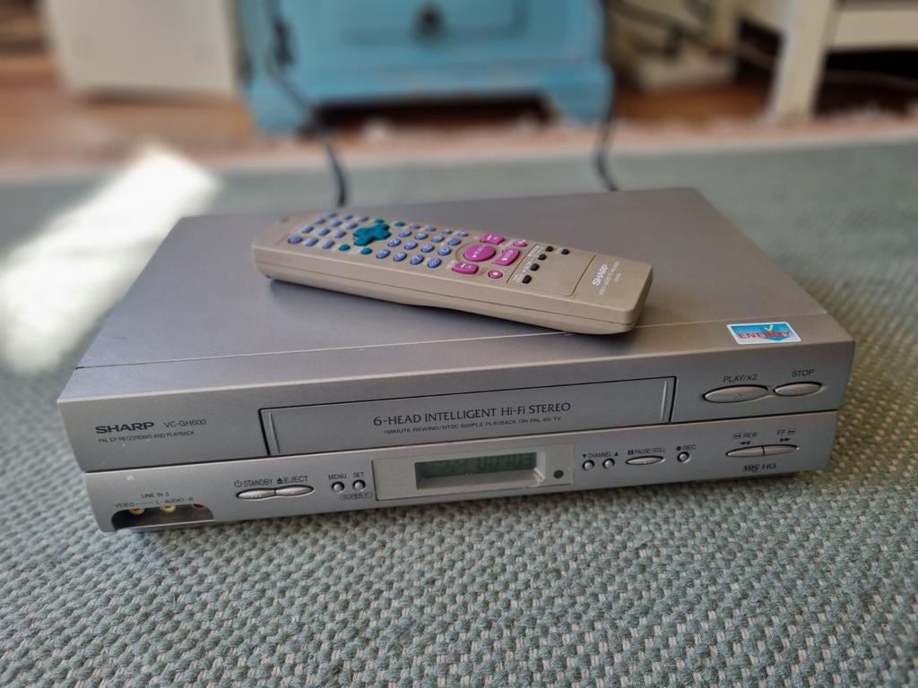 Vintage Sharp 6head vhs videorecorder met afstandsbediening, Audio, Tv en Foto, Videospelers, Verzenden, Zo goed als nieuw, VHS-speler of -recorder