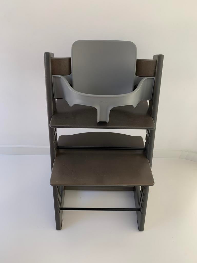 Tripp Trapp avec kit pour bébé, Enfants & Bébés, Chaises pour enfants, Enlèvement, Comme neuf