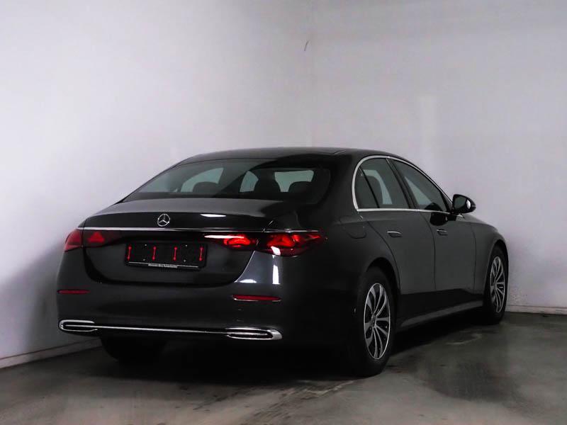Mercedes-Benz E-klasse 220 d Berline Business Line | Lederen, Auto's, Mercedes-Benz, Automaat, Gebruikt, 4 cilinders, Zilver of Grijs