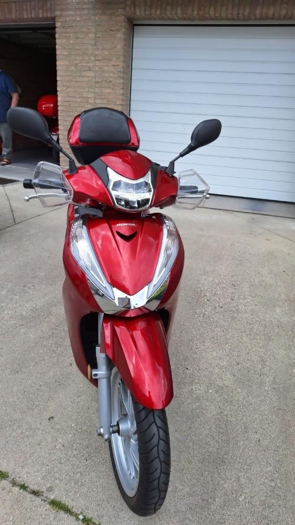 Honda sh300i, Scooter, 300 cc, Gebruikt, Particulier