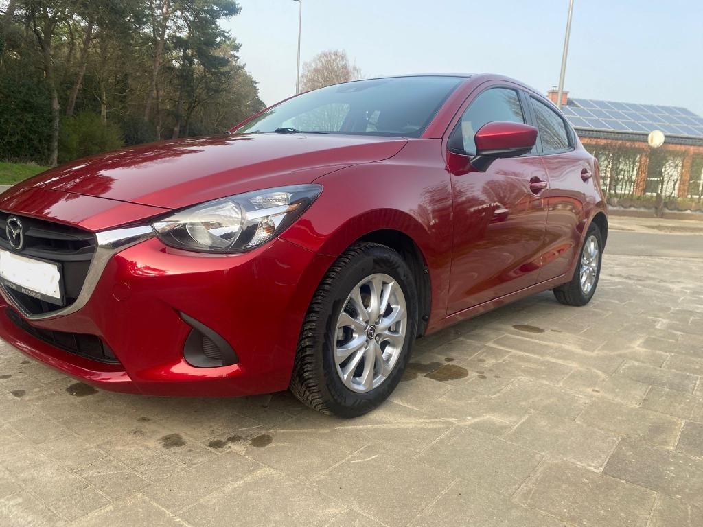 Mazda 2 90 ch | Caméra + GPS | 90 000 km | Approuvé, Autos, Mazda, Rouge, Achat, Capteur de lumière, Euro 6