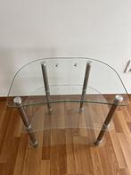 Petit meuble en verre, Enlèvement