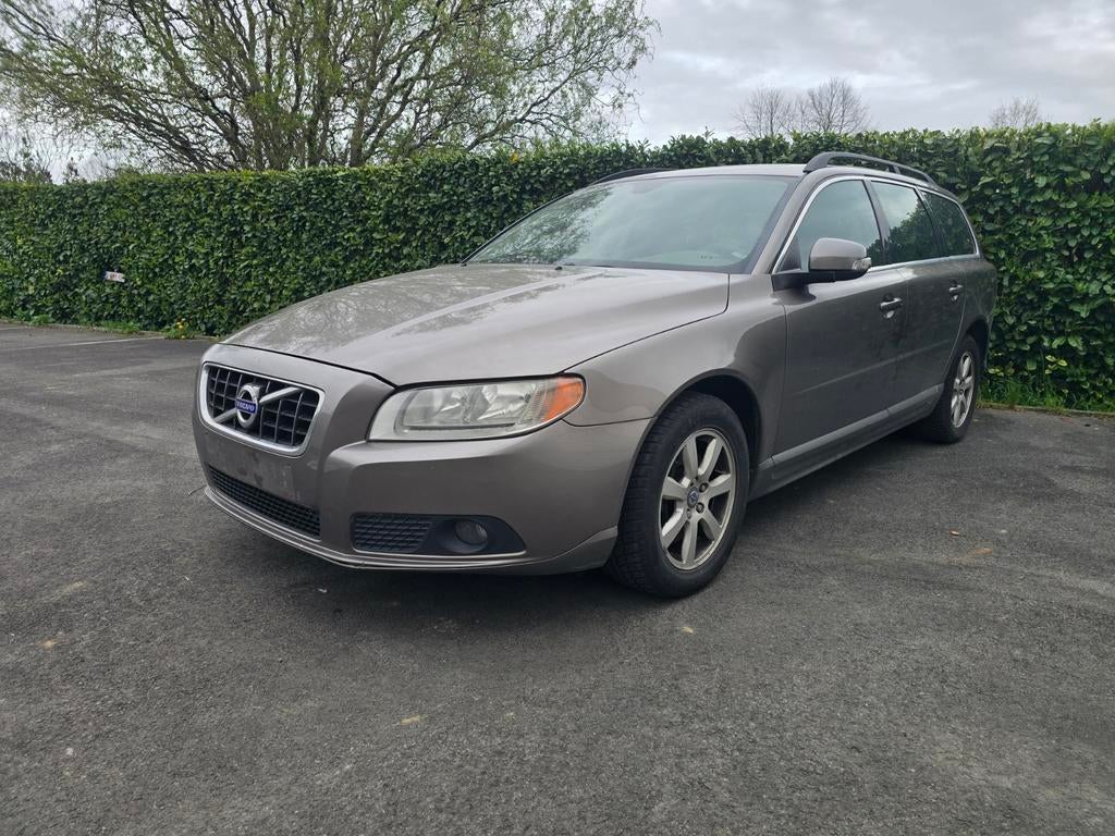 Volvo V70 2.0 diesel !!!distribution casse !!, Autos, 100 kW, Euro 5, Entreprise, Boîte manuelle