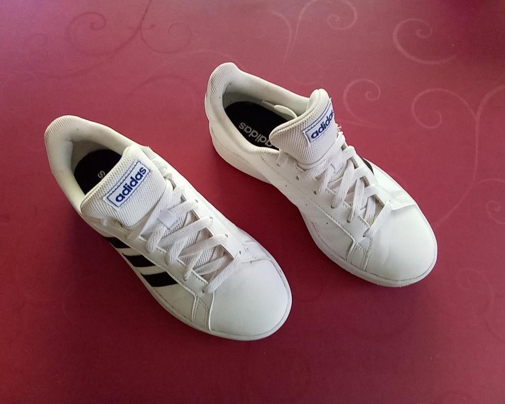 Adidas sneakers dames M38, Enlèvement ou Envoi, Adidas, Comme neuf, Blanc