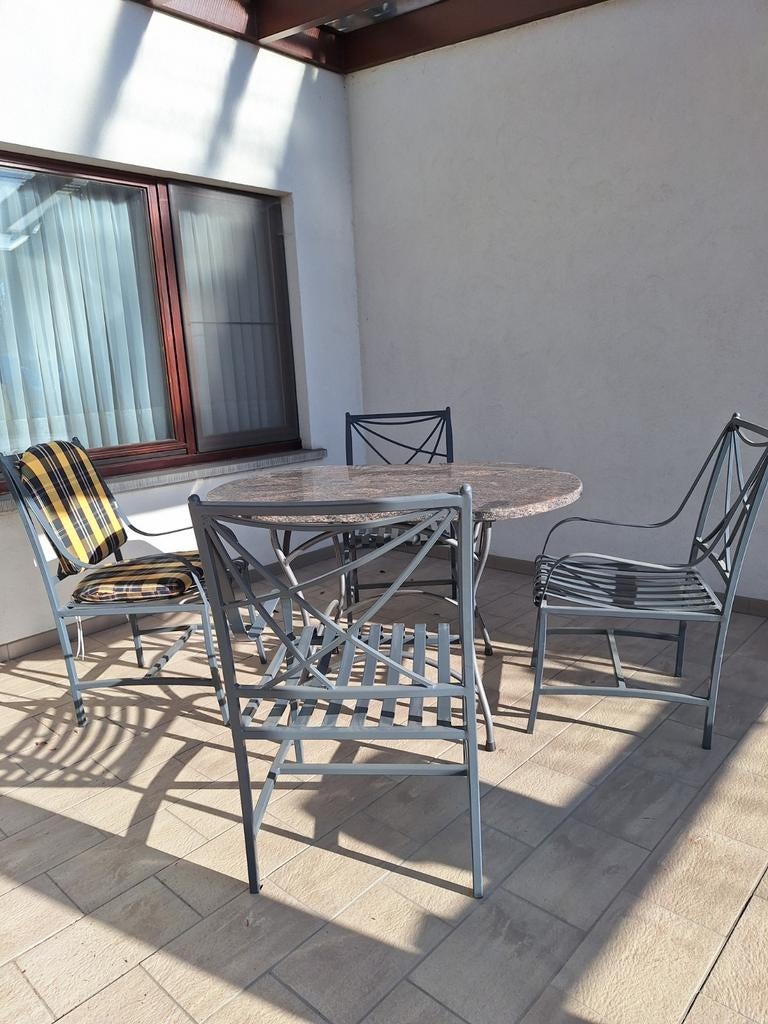 Smeedijzeren tuinset met granieten blad., Ophalen, Tuinset