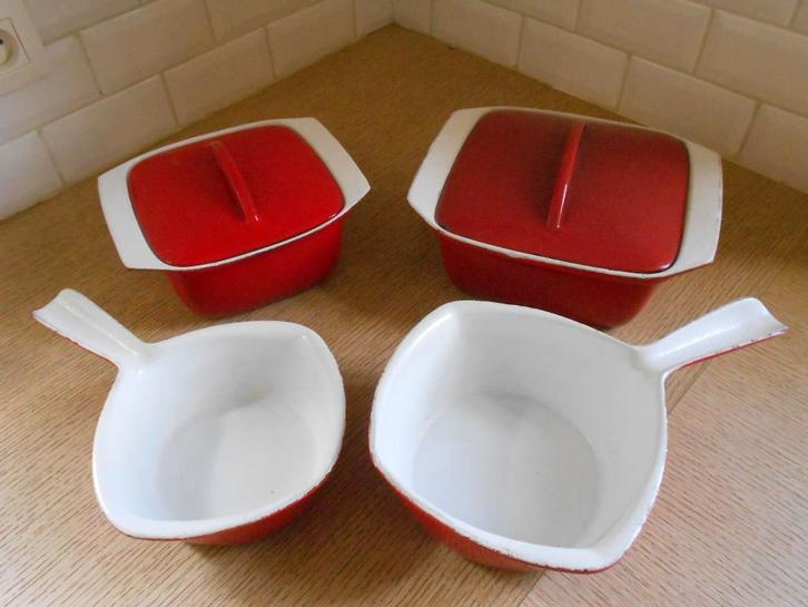 braadpan/schaal geëmailleer(gietijzeren braadpan)brood/paté., Huis en Inrichting, Keuken | Potten en Pannen, Gietijzer, Ophalen of Verzenden