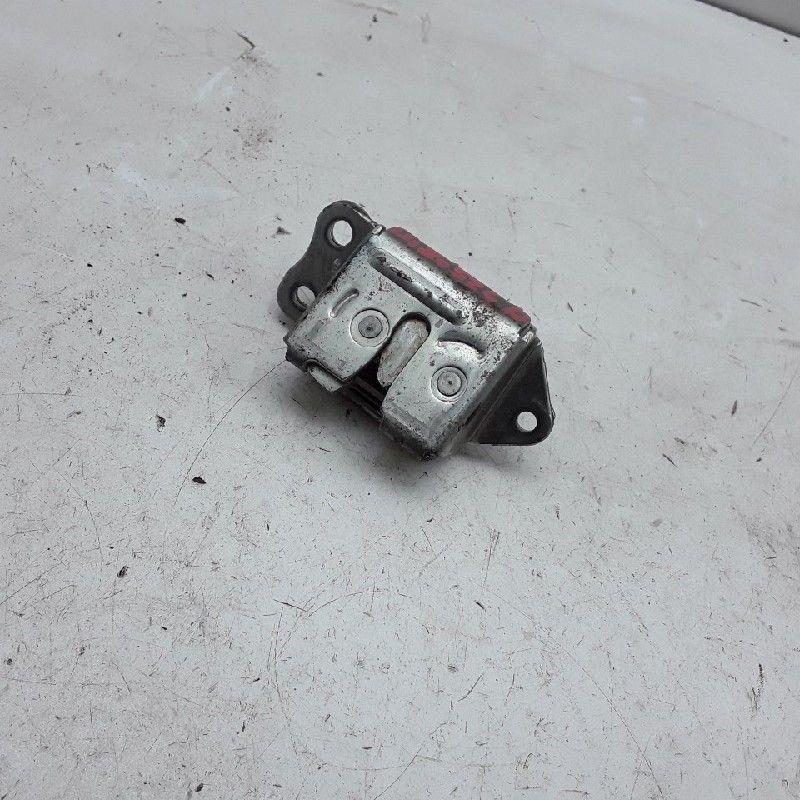 SLOTVANGER ACHTERKLEP Toyota Yaris (P1) (01-1999/11-2005), Gebruikt, Toyota