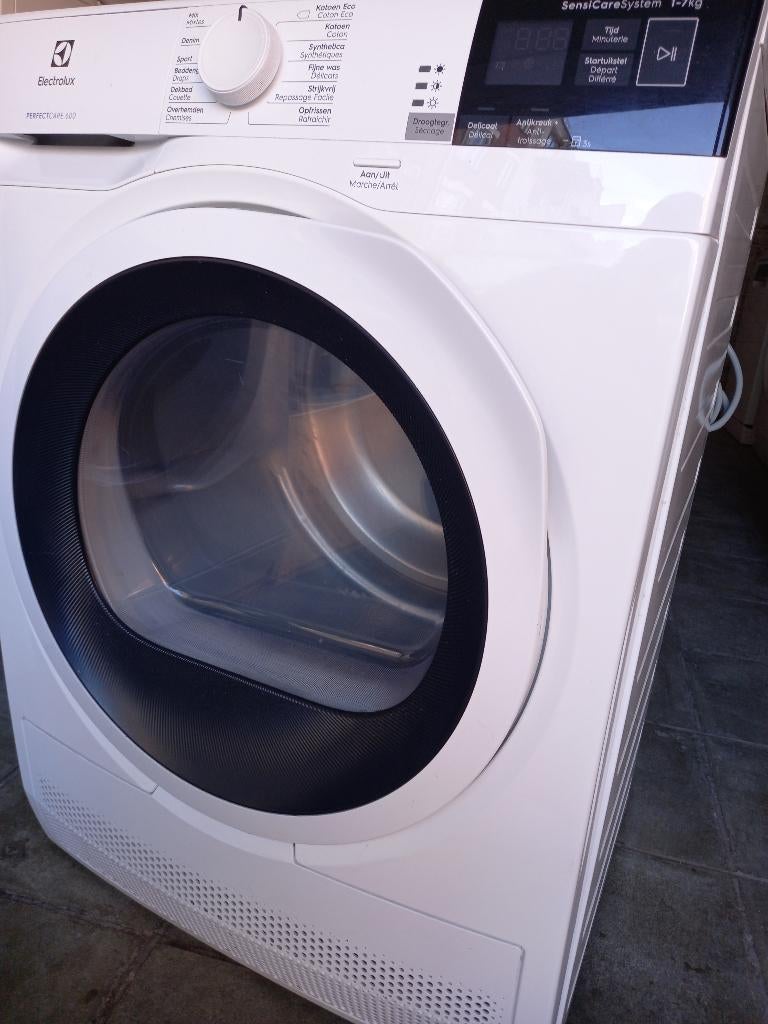 Electrolux 8 kg condensatiedroger, Ophalen, Zo goed als nieuw, Voorlader