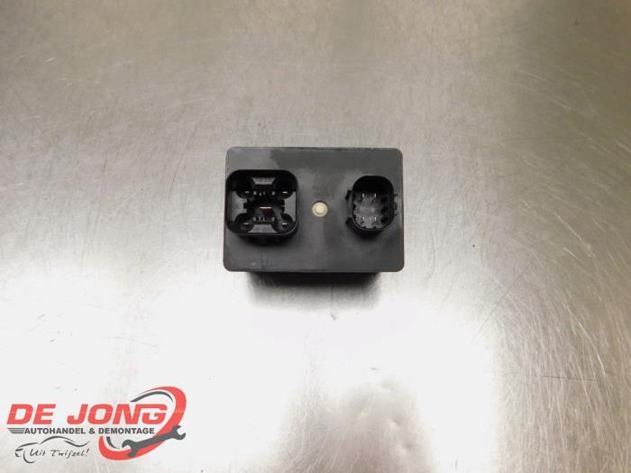 Relais préchauffage d'un Opel Combo, Autos : Pièces & Accessoires, Électronique & Câbles, Opel, Utilisé, 3 mois de garantie, Enlèvement ou Envoi