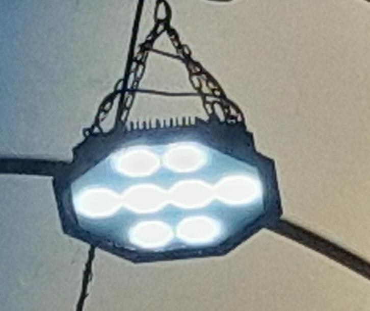 Lot de lampes LED pour atelier, hangar, cabanon, garage, Bricolage & Construction, Éclairage de chantier, Utilisé, Enlèvement