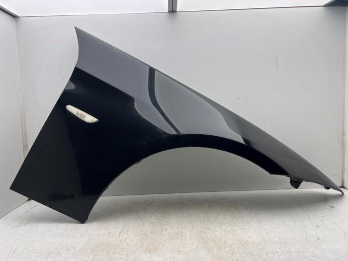 Aile avant droite d'un BMW 3-Serie, -, 3 mois de garantie, Utilisé, -